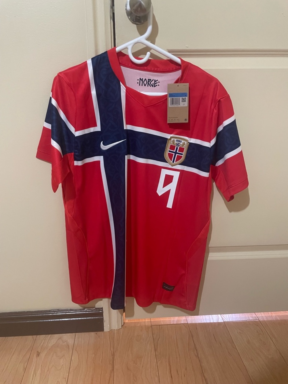 Nike Red Norway Football Jersey with Navy White Cross #9